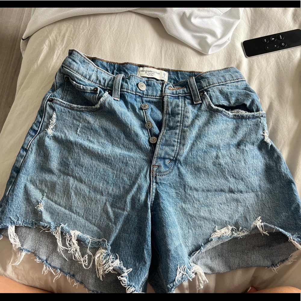 Abercrombie Curve Love High Rise Dad Shorts | Size 26